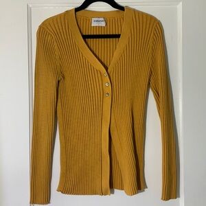 Callahan Knitwear Size L 3 button sweater